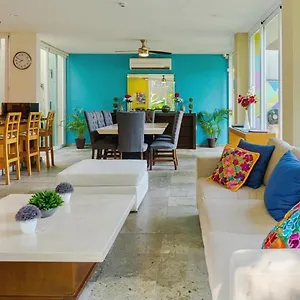 https://casa-vallarta-vip.hotelspuertovallarta.org